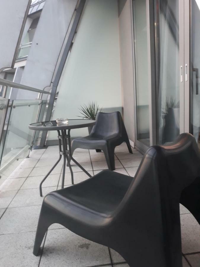Apartament Onyx Poznan Exterior foto